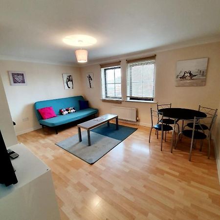 Chelmsford Town Centre Apartments With Car Parking ภายนอก รูปภาพ