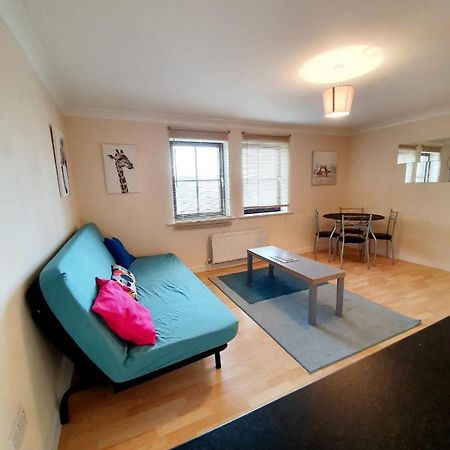 Chelmsford Town Centre Apartments With Car Parking ภายนอก รูปภาพ