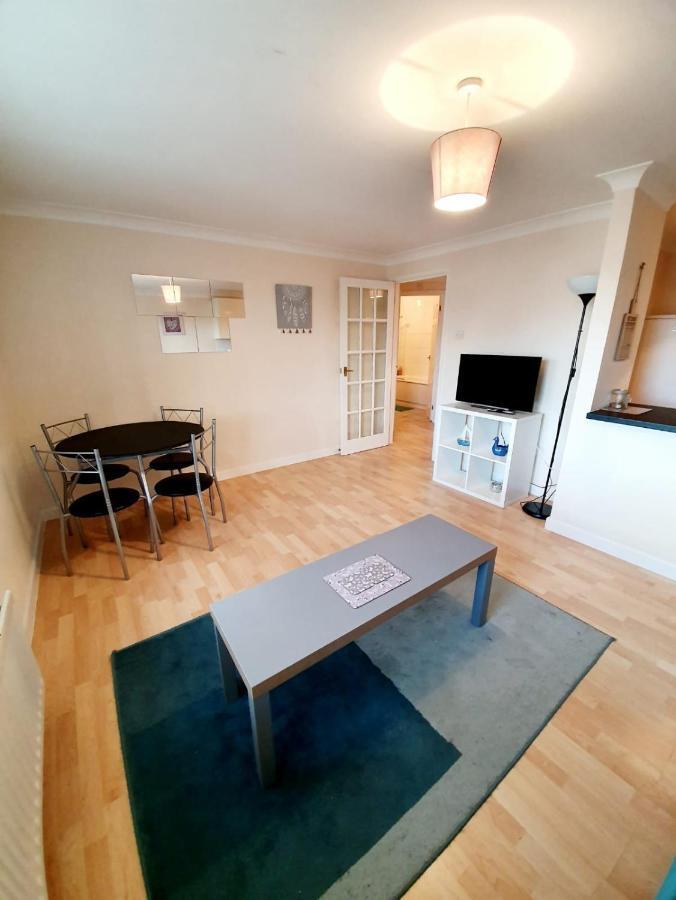 Chelmsford Town Centre Apartments With Car Parking ภายนอก รูปภาพ