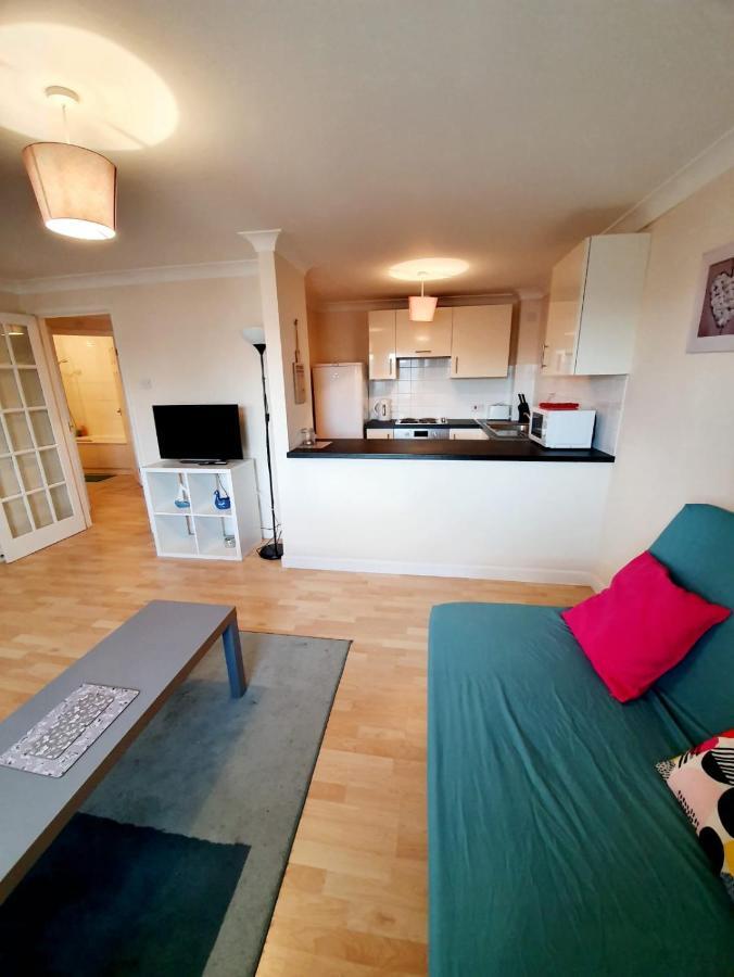 Chelmsford Town Centre Apartments With Car Parking ภายนอก รูปภาพ