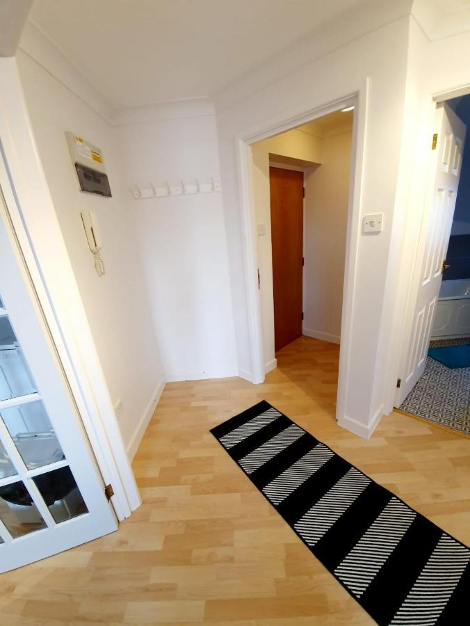 Chelmsford Town Centre Apartments With Car Parking ภายนอก รูปภาพ