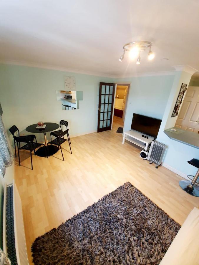 Chelmsford Town Centre Apartments With Car Parking ภายนอก รูปภาพ